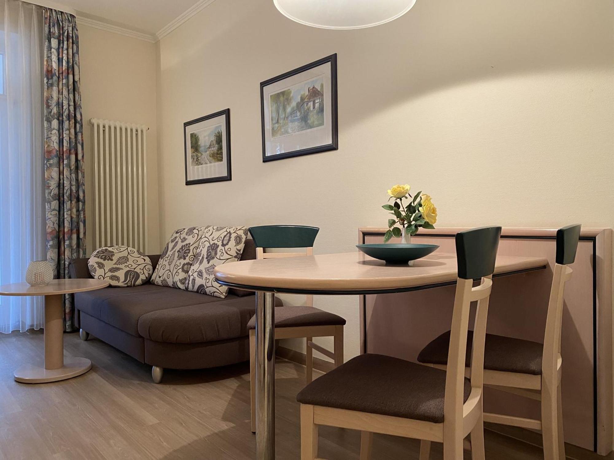 Ferienwohnung Ostseeblick In Der Villa Seeadler Binz Esterno foto